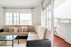Centric and spacious flat with free car park